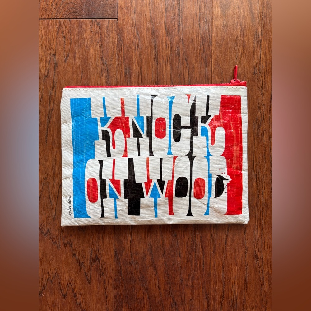 Blue Q Large Zipper Pouch | Knock On Wood by Esther Aarts - Picture 6 of 6